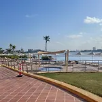 Serene 3-Bedroom With Waterfront Marina Views In Palm Jumeirah
