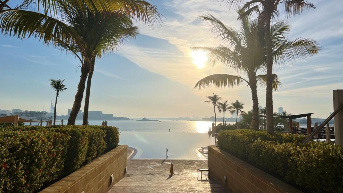 Apartment Serene 3-bedroom With Waterfront Marina Views In Palm Jumeirah Dubai