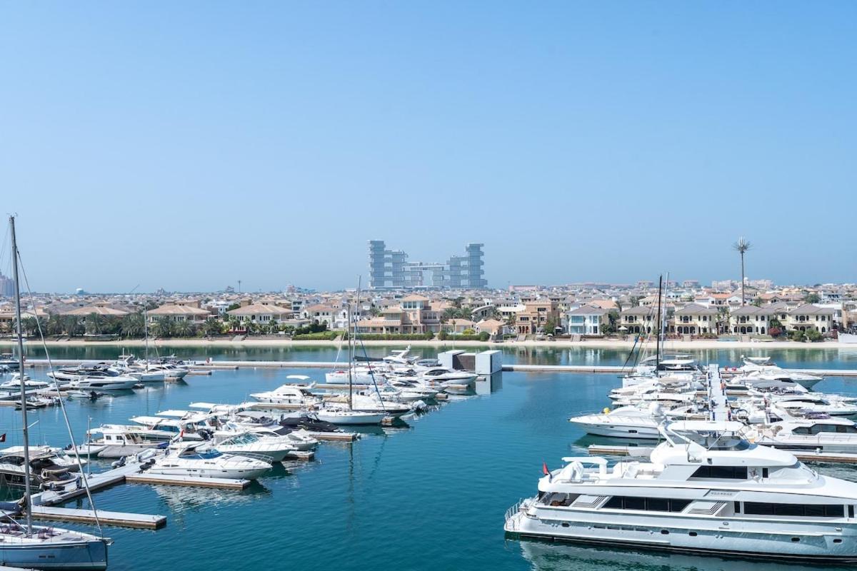 Apartment Serene 3-bedroom With Waterfront Marina Views In Palm Jumeirah *