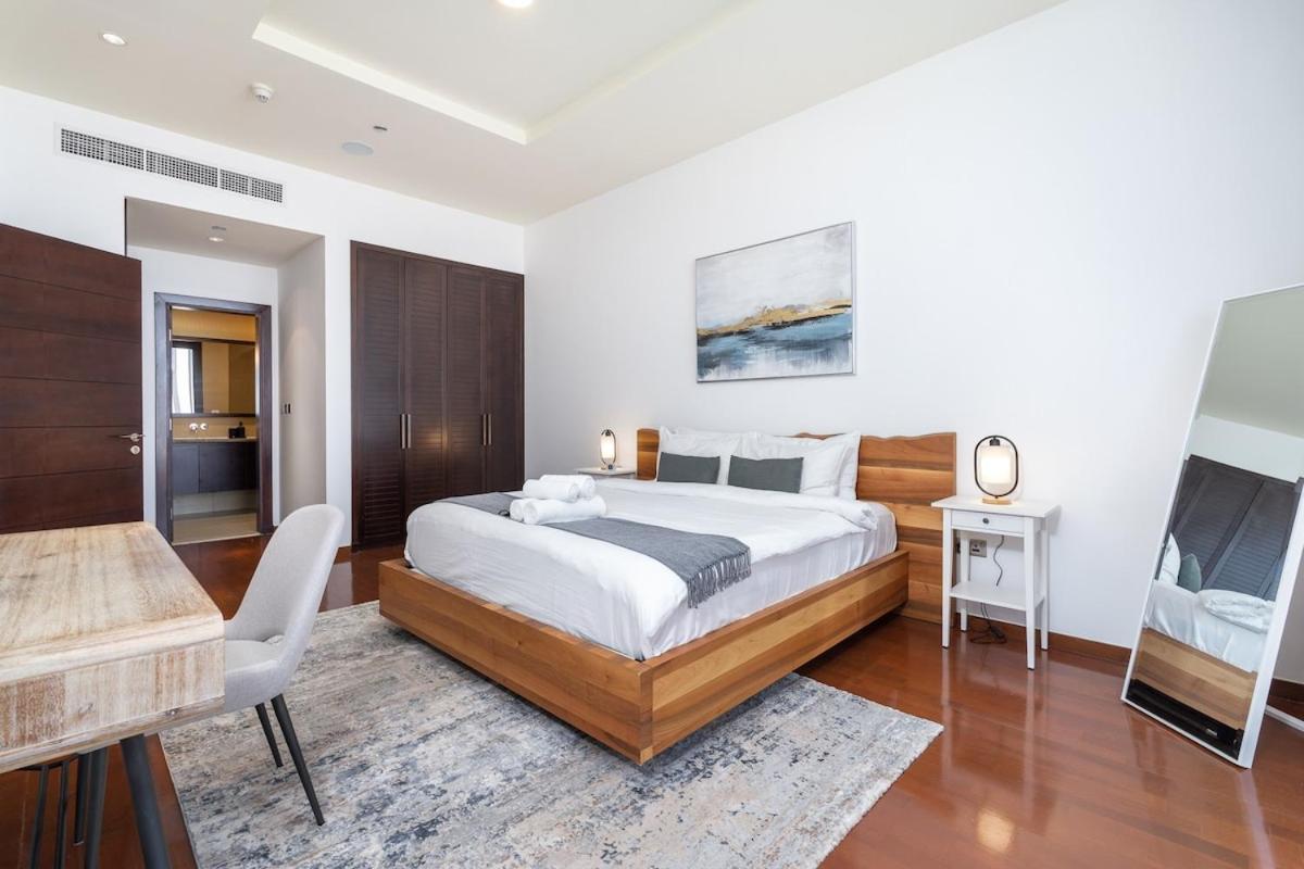 Serene 3-bedroom With Waterfront Marina Views In Palm Jumeirah *