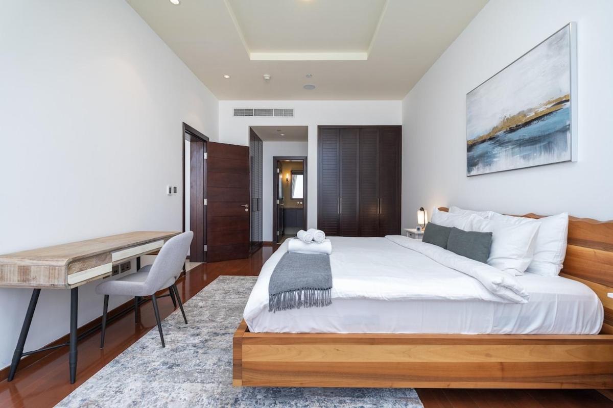 Apartment Serene 3-bedroom With Waterfront Marina Views In Palm Jumeirah