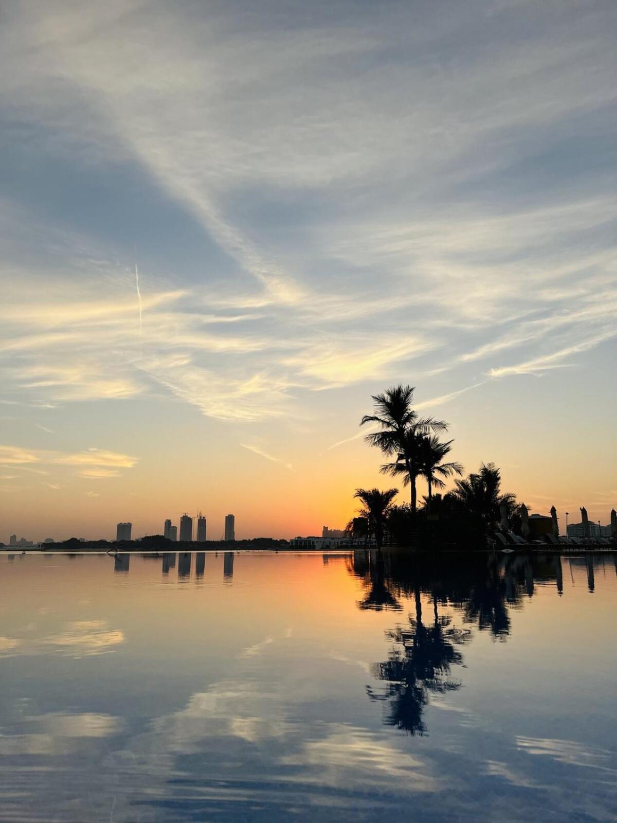 Serene 3-bedroom With Waterfront Marina Views In Palm Jumeirah Dubai