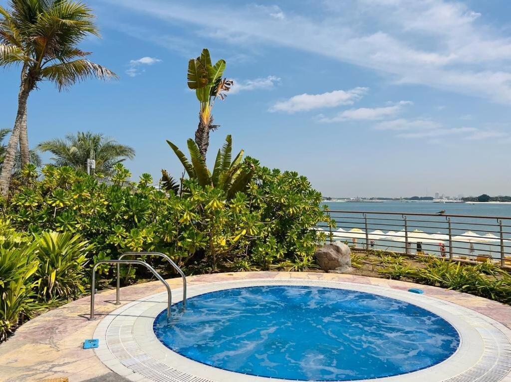 Serene 3-bedroom With Waterfront Marina Views In Palm Jumeirah Apartment Dubai