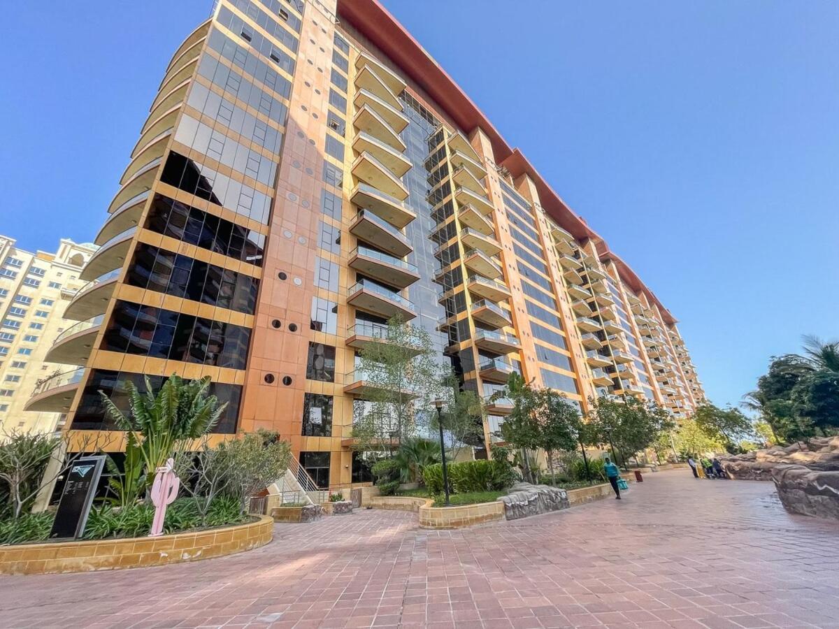 Serene 3-bedroom With Waterfront Marina Views In Palm Jumeirah *