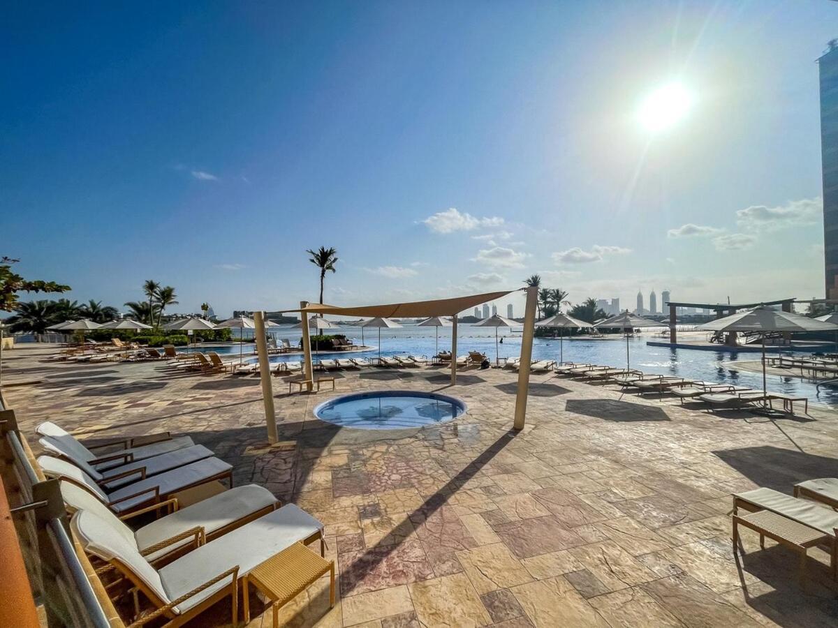 Serene 3-bedroom With Waterfront Marina Views In Palm Jumeirah Apartment Dubai