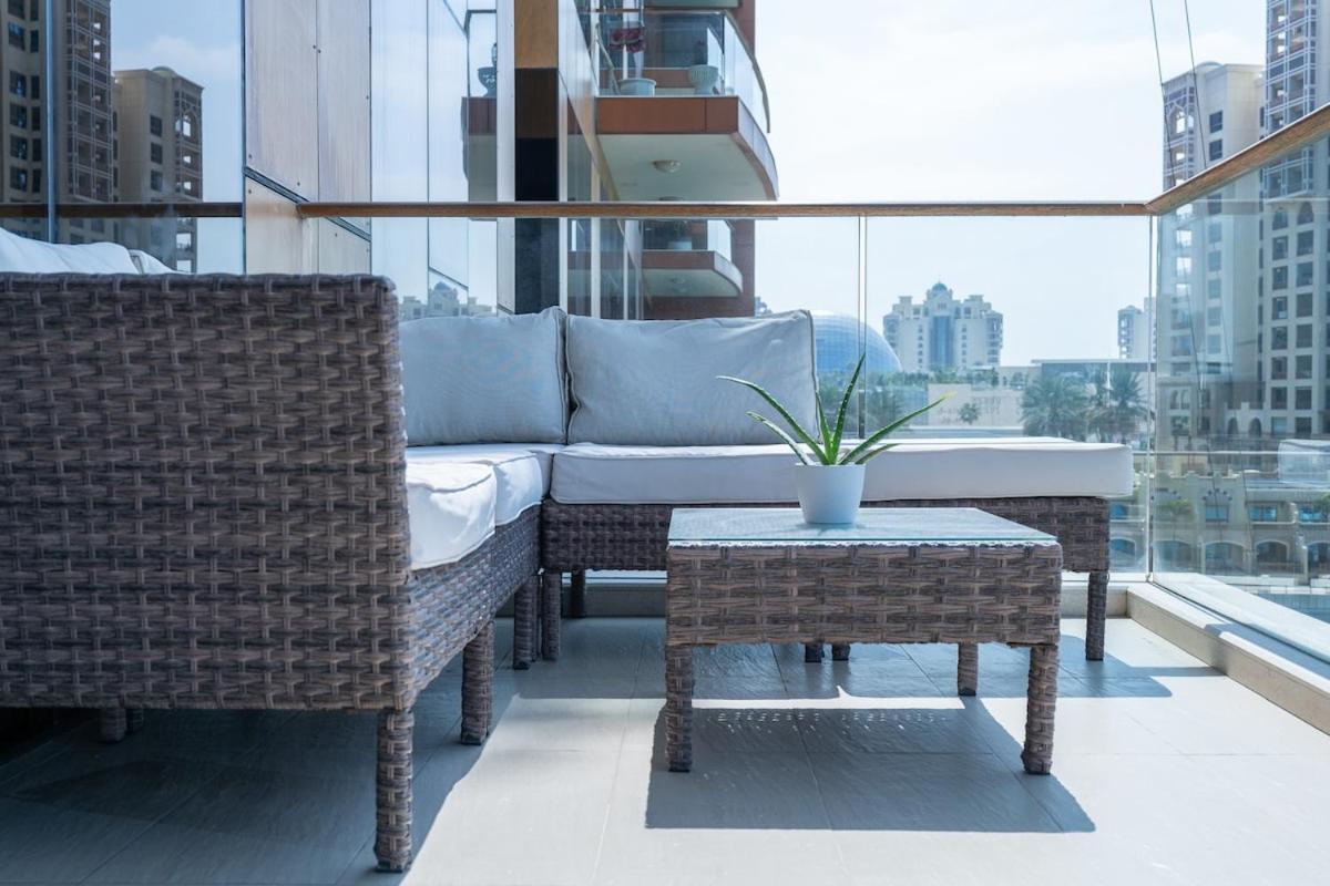 Serene 3-bedroom With Waterfront Marina Views In Palm Jumeirah Apartment *